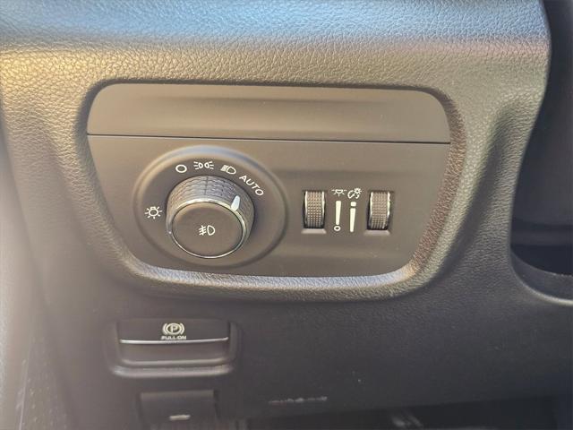 new 2025 Jeep Grand Cherokee car, priced at $61,993