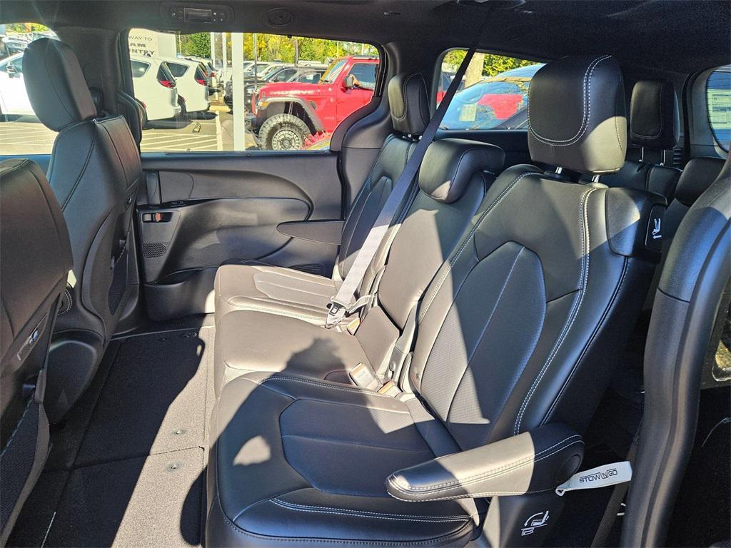 new 2026 Chrysler Pacifica car, priced at $40,999
