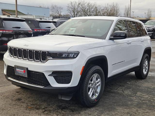 new 2025 Jeep Grand Cherokee car, priced at $35,993