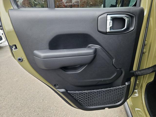 new 2025 Jeep Gladiator car, priced at $43,493