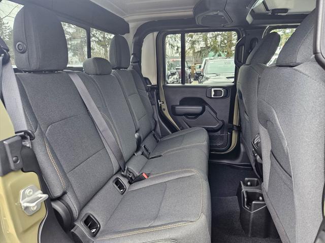 new 2025 Jeep Gladiator car, priced at $43,493