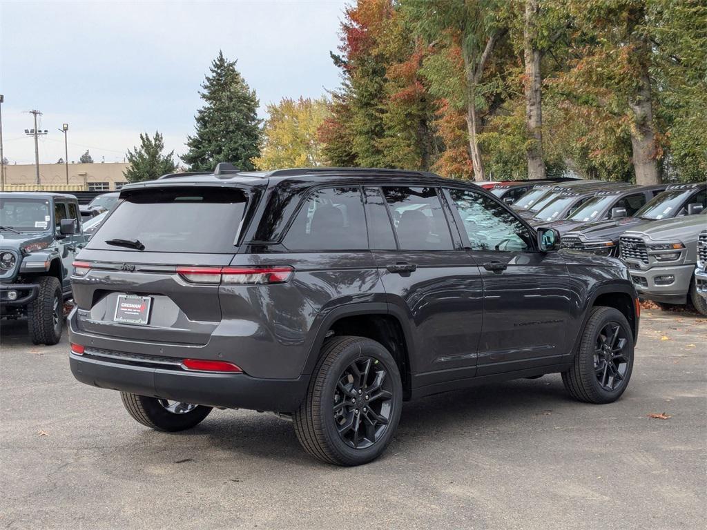 new 2025 Jeep Grand Cherokee car, priced at $47,993