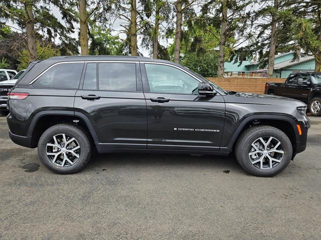 new 2024 Jeep Grand Cherokee car, priced at $40,795