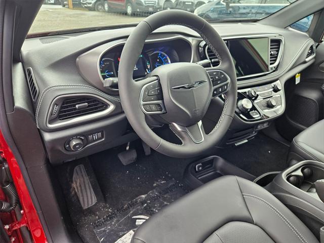 new 2025 Chrysler Pacifica Hybrid car, priced at $43,950