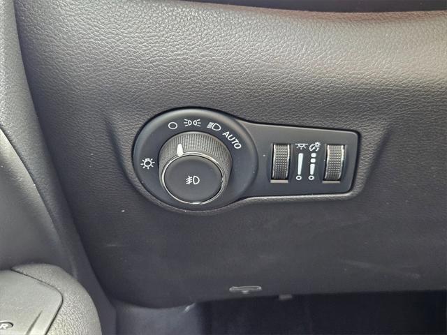 new 2025 Jeep Compass car, priced at $28,993