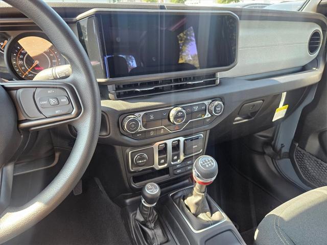 new 2025 Jeep Wrangler car, priced at $32,993