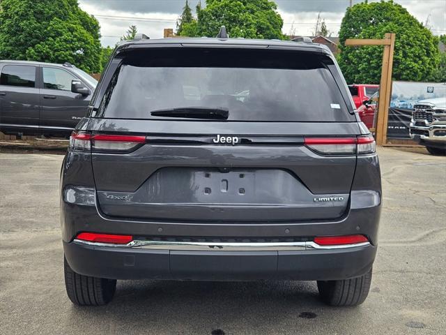 used 2022 Jeep Grand Cherokee car, priced at $29,993