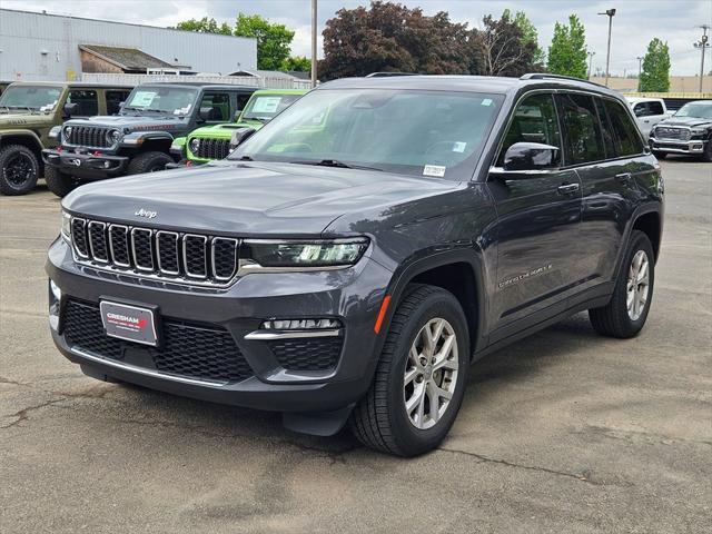 used 2022 Jeep Grand Cherokee car, priced at $29,993