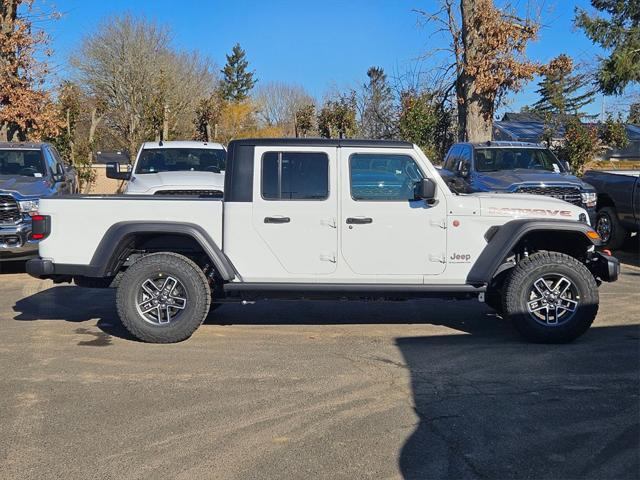 new 2025 Jeep Gladiator car, priced at $47,993