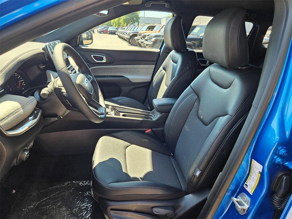 new 2025 Jeep Compass car, priced at $25,893