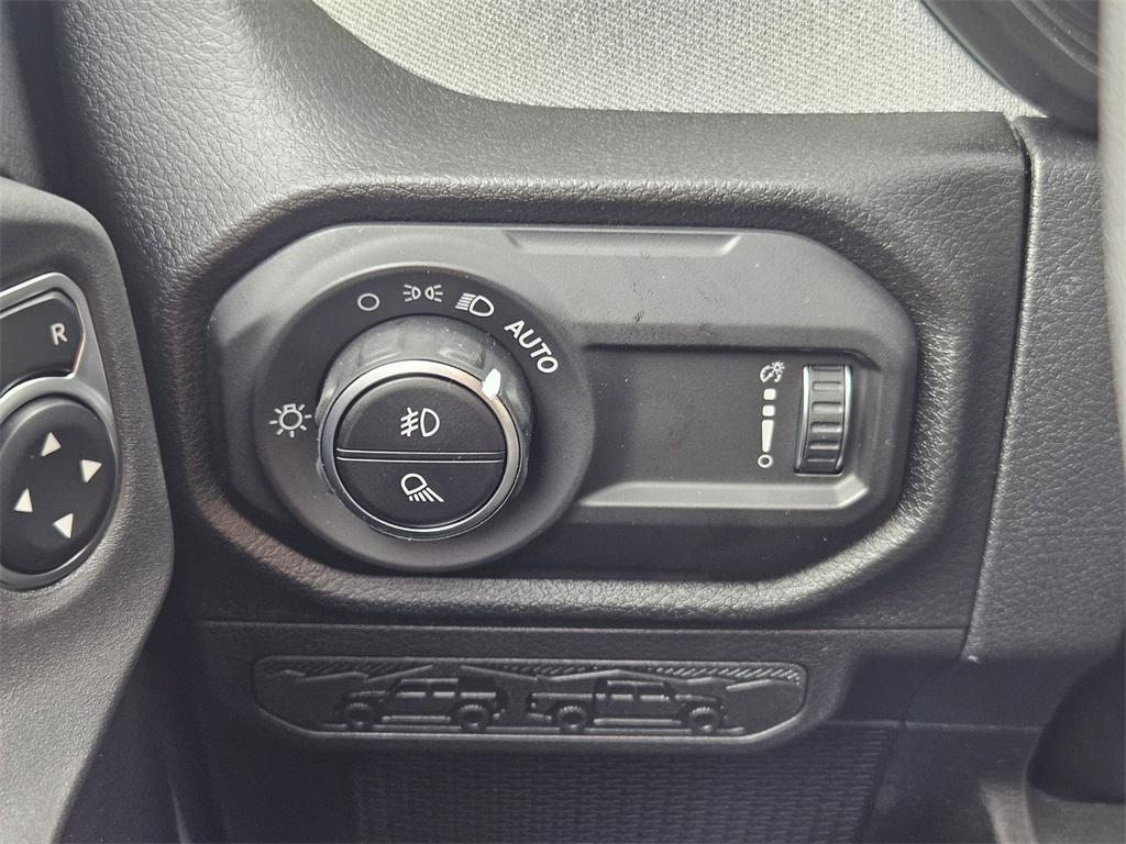 new 2025 Jeep Gladiator car, priced at $42,499