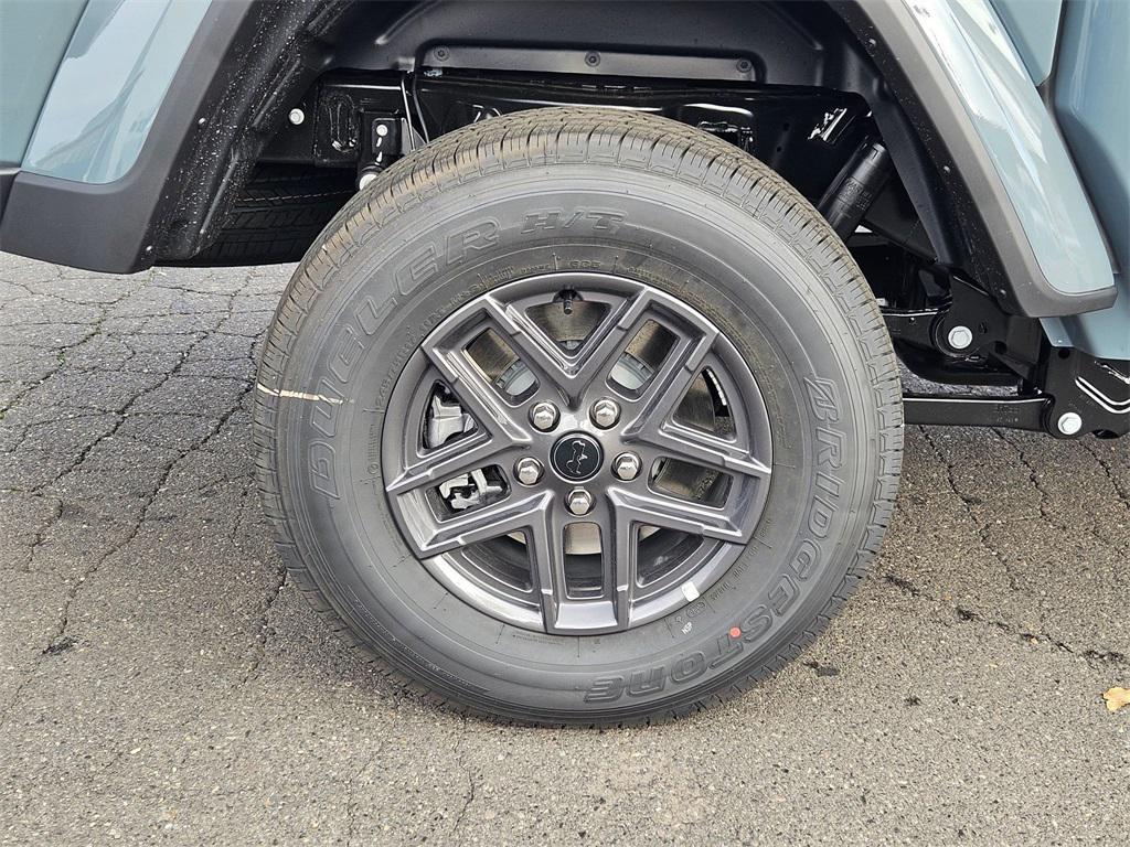 new 2025 Jeep Gladiator car, priced at $42,499