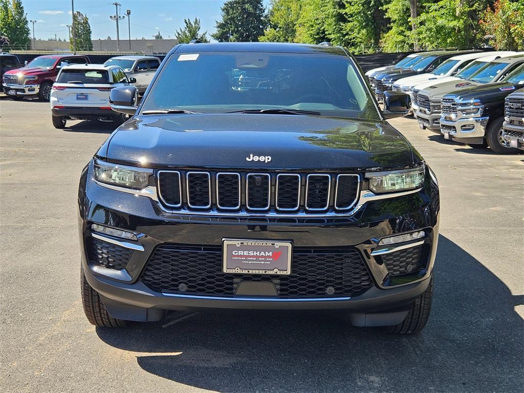 new 2025 Jeep Grand Cherokee car, priced at $45,743