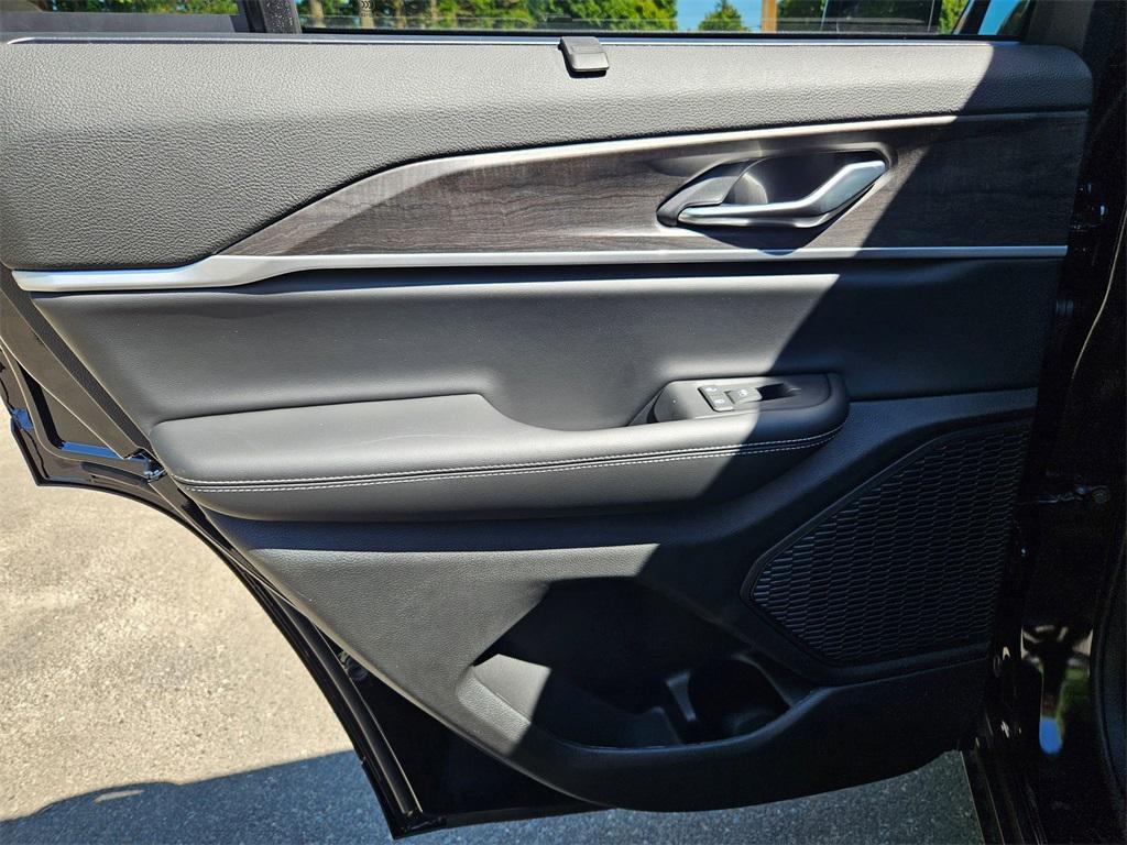 new 2025 Jeep Grand Cherokee car, priced at $45,743