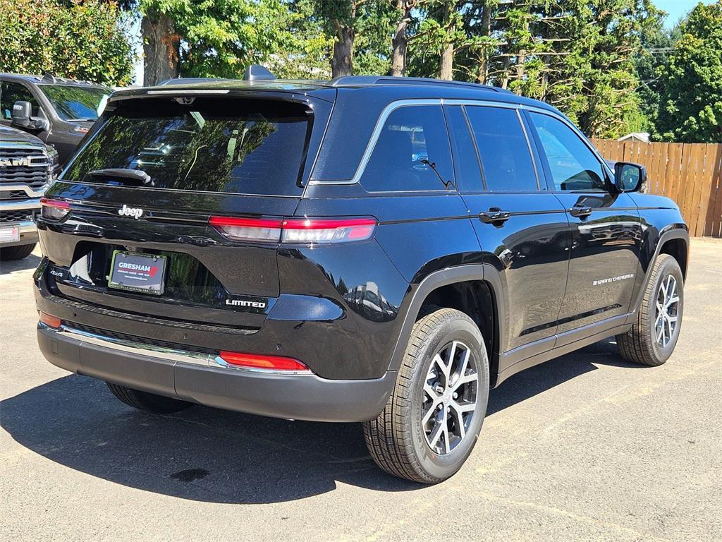 new 2025 Jeep Grand Cherokee car, priced at $45,743