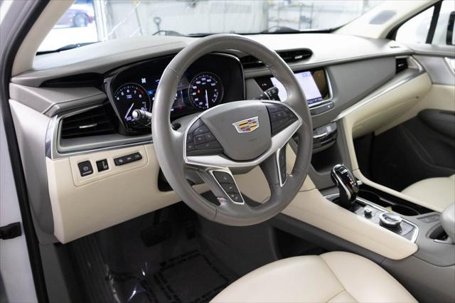 used 2022 Cadillac XT5 car, priced at $31,977