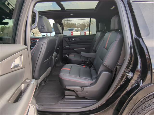 used 2024 Chevrolet Traverse car, priced at $52,877