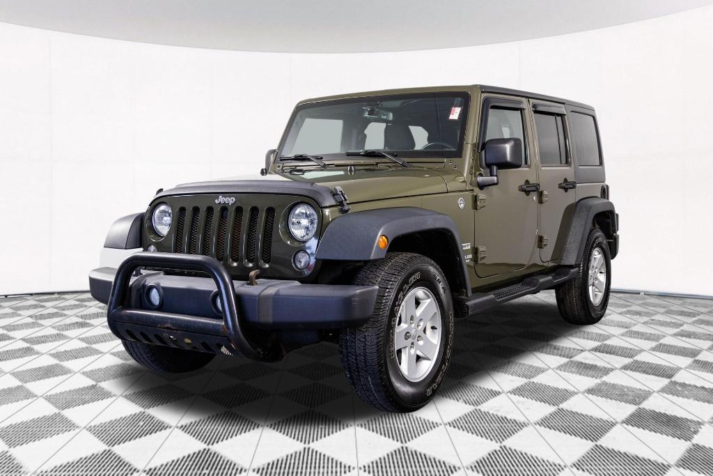 used 2015 Jeep Wrangler Unlimited car, priced at $18,794