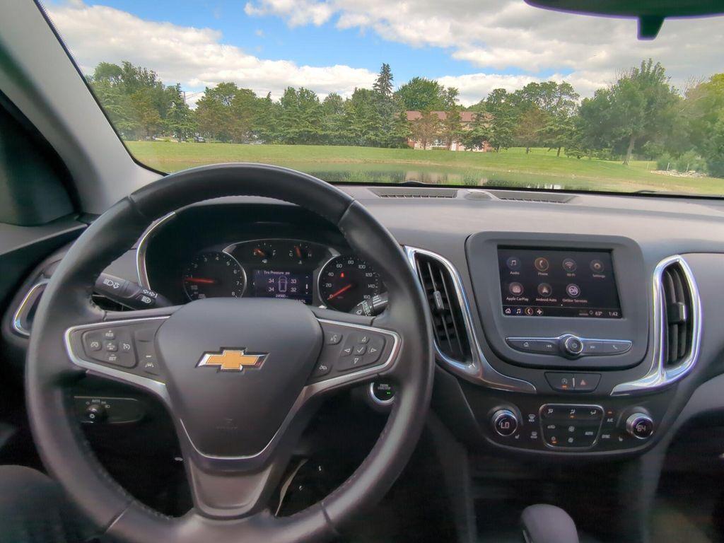 used 2022 Chevrolet Equinox car, priced at $23,154