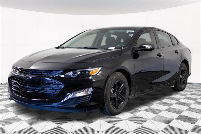 new 2025 Chevrolet Malibu car, priced at $27,530