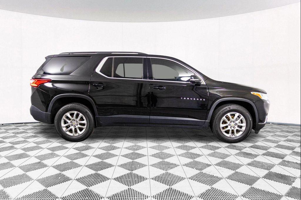used 2021 Chevrolet Traverse car, priced at $22,829