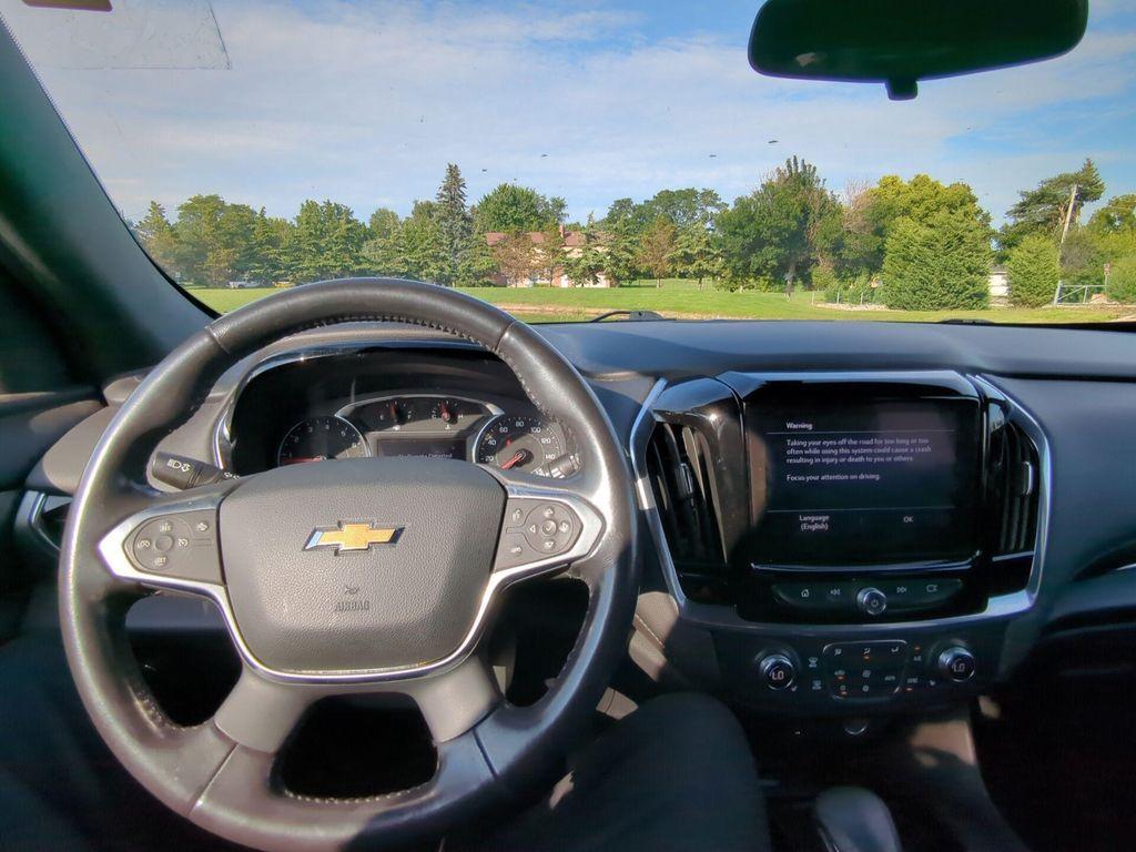 used 2022 Chevrolet Traverse car, priced at $29,578