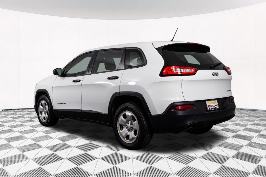 used 2016 Jeep Cherokee car, priced at $11,494