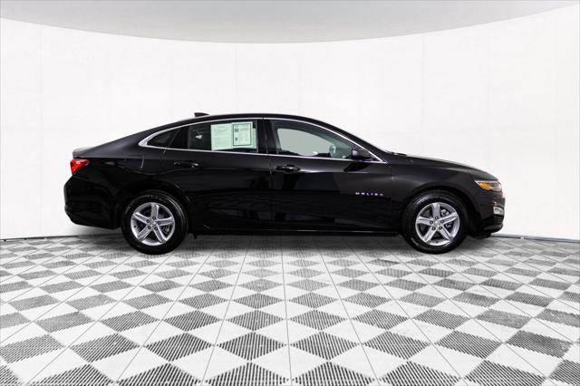 new 2025 Chevrolet Malibu car, priced at $24,035