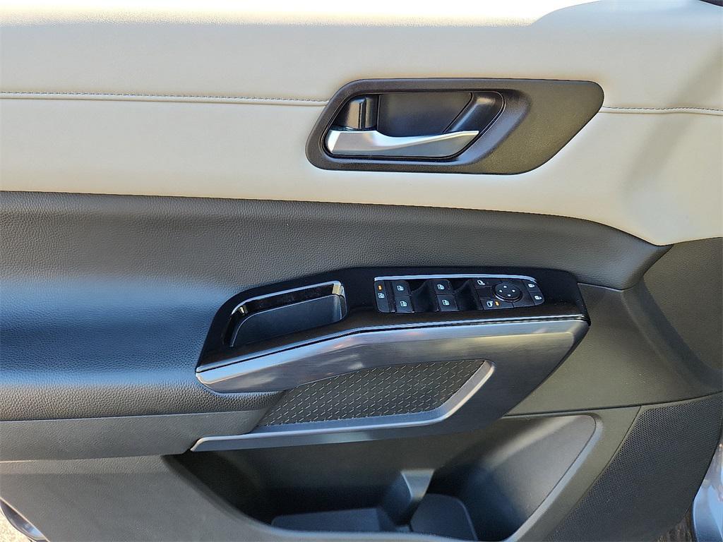 used 2023 Nissan Pathfinder car, priced at $29,500