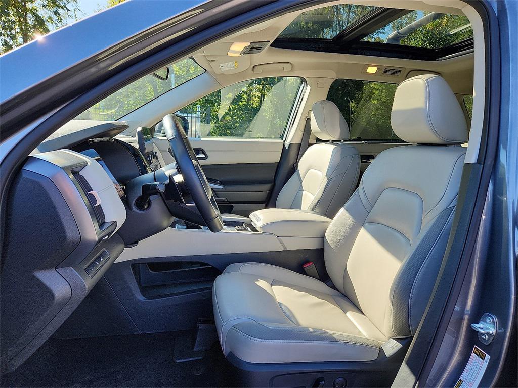 used 2023 Nissan Pathfinder car, priced at $29,500