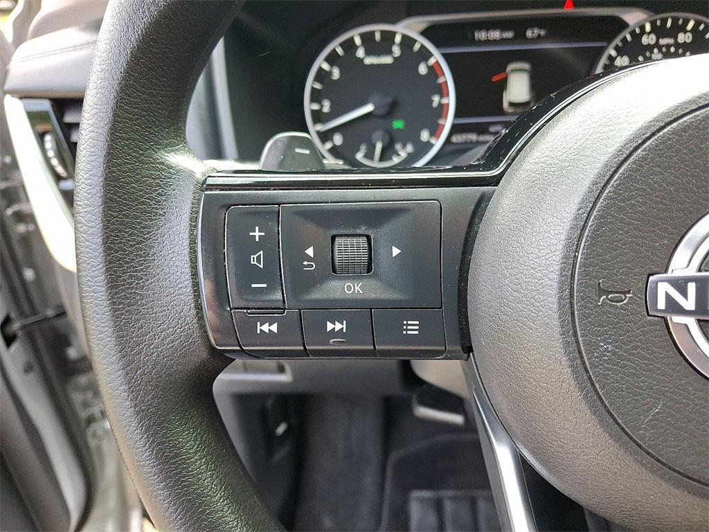 used 2022 Nissan Rogue car, priced at $19,987