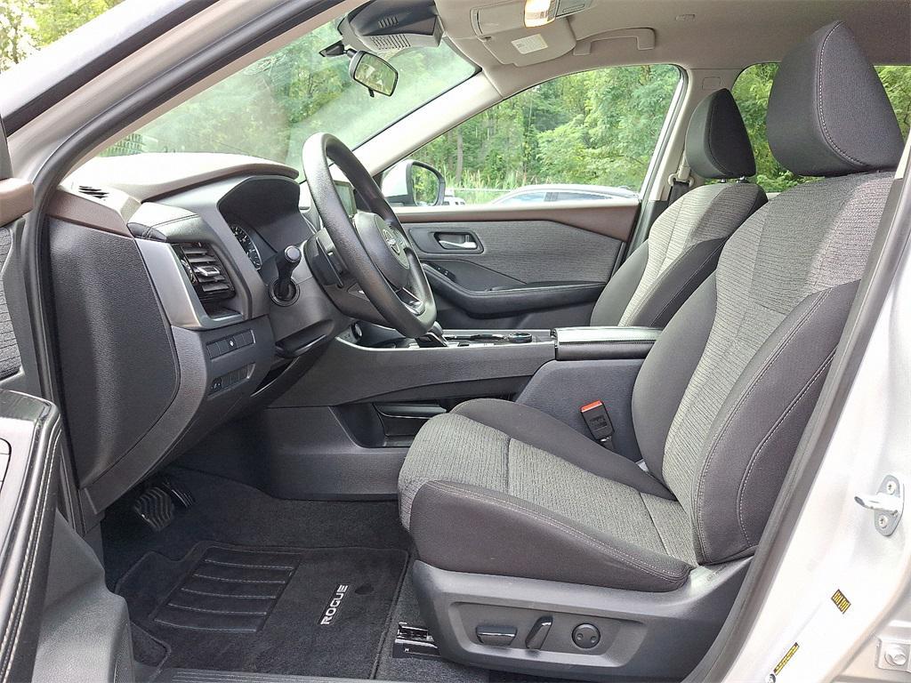 used 2022 Nissan Rogue car, priced at $19,987