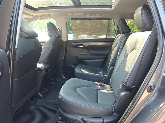 used 2023 Toyota Highlander car, priced at $45,000