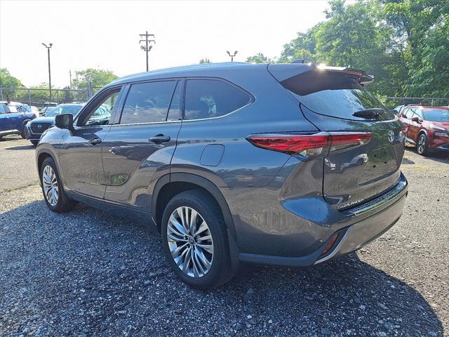 used 2023 Toyota Highlander car, priced at $45,000