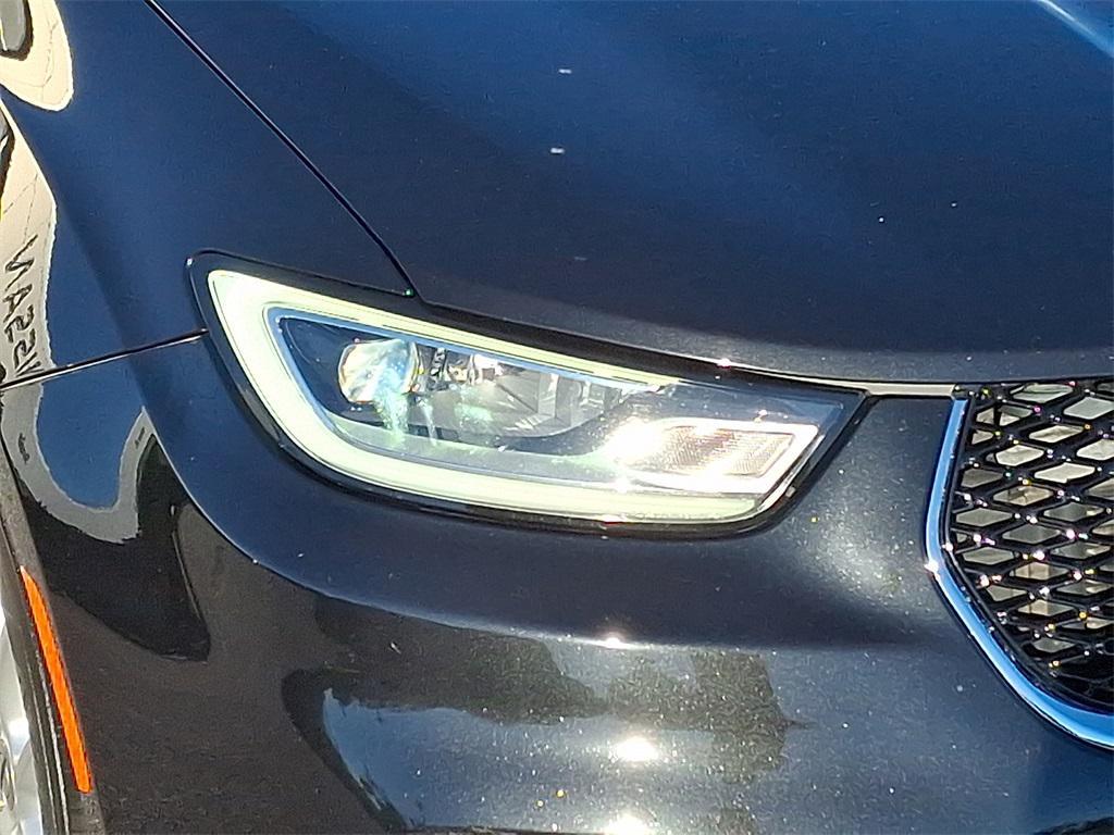 used 2022 Chrysler Pacifica car, priced at $22,987