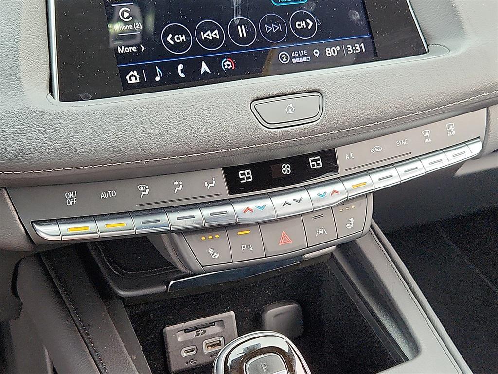 used 2022 Cadillac XT4 car, priced at $30,000