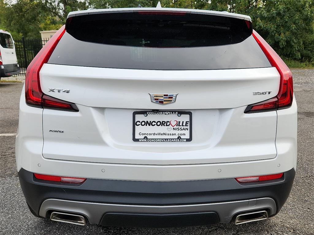 used 2022 Cadillac XT4 car, priced at $30,000