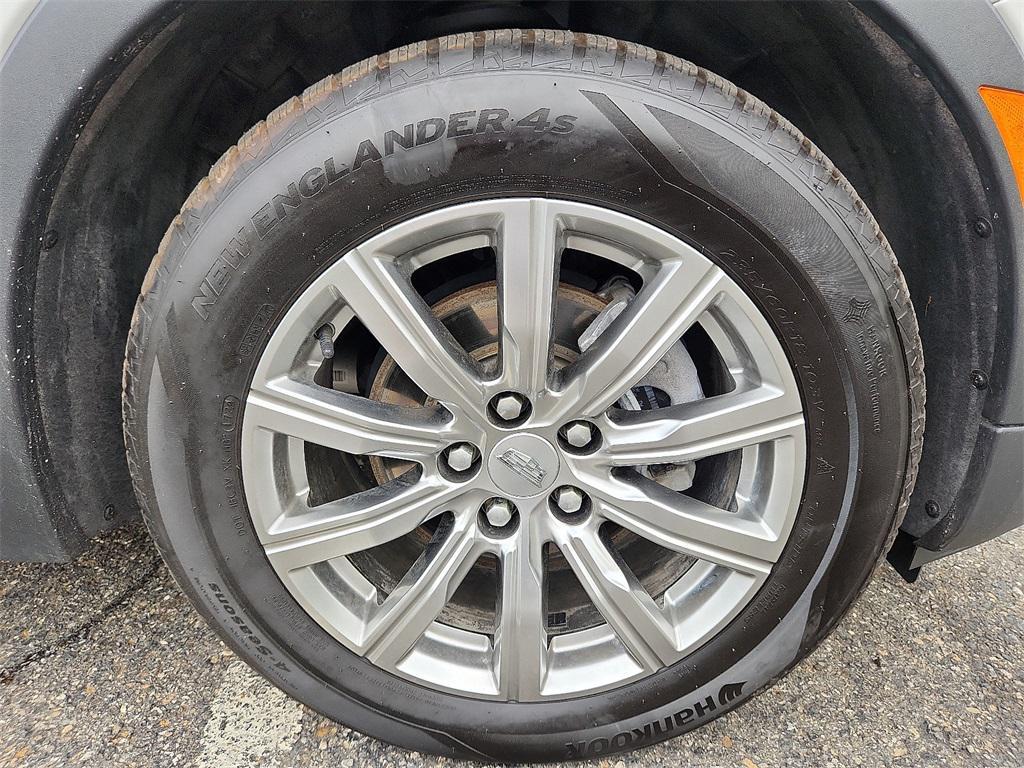 used 2022 Cadillac XT4 car, priced at $30,000