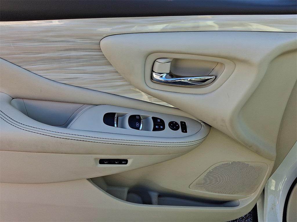 used 2017 Nissan Murano car, priced at $17,000