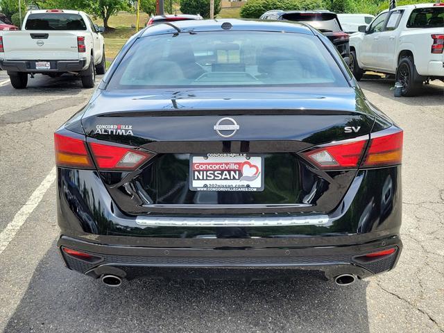 used 2023 Nissan Altima car, priced at $23,652