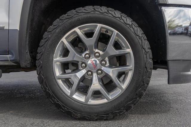 used 2018 GMC Sierra 1500 car, priced at $32,800