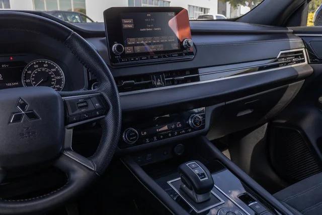 used 2022 Mitsubishi Outlander car, priced at $26,000