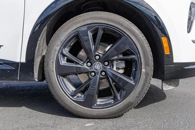 used 2025 Buick Envision car, priced at $31,500