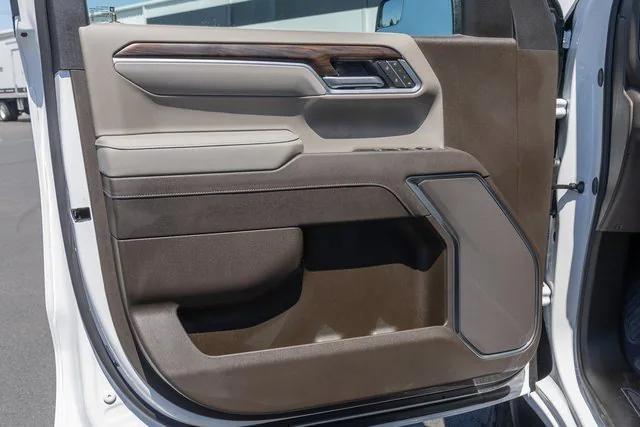 new 2025 GMC Sierra 1500 car, priced at $63,555