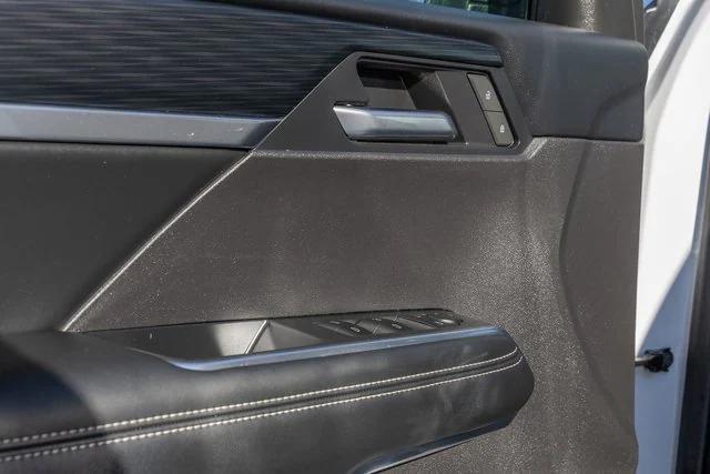 used 2025 GMC Acadia car, priced at $38,900