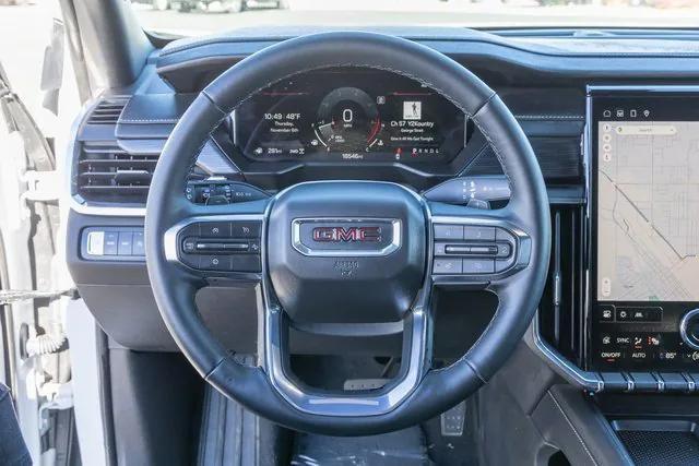 used 2025 GMC Acadia car, priced at $38,900