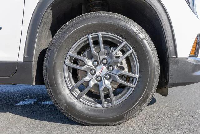 used 2025 GMC Acadia car, priced at $38,900