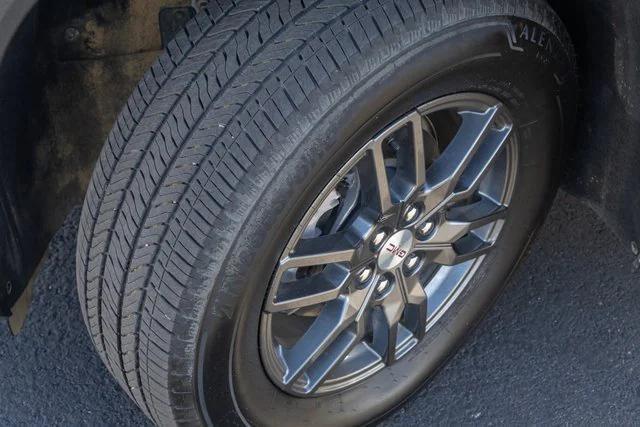 used 2025 GMC Acadia car, priced at $38,900