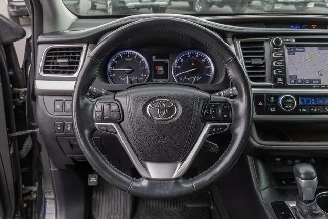 used 2017 Toyota Highlander car, priced at $28,500