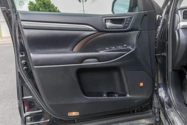 used 2017 Toyota Highlander car, priced at $28,500